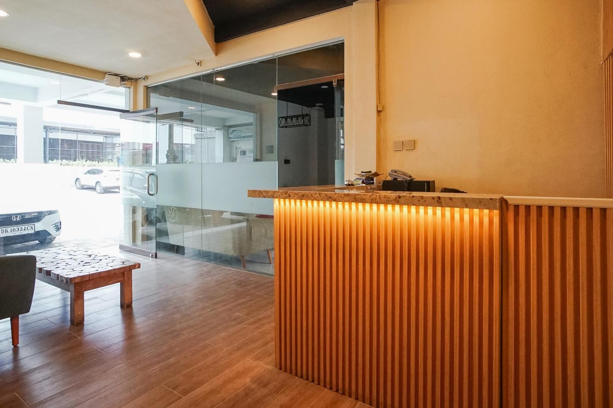 فندق Dee Mansion دنباسار المظهر الخارجي الصورة