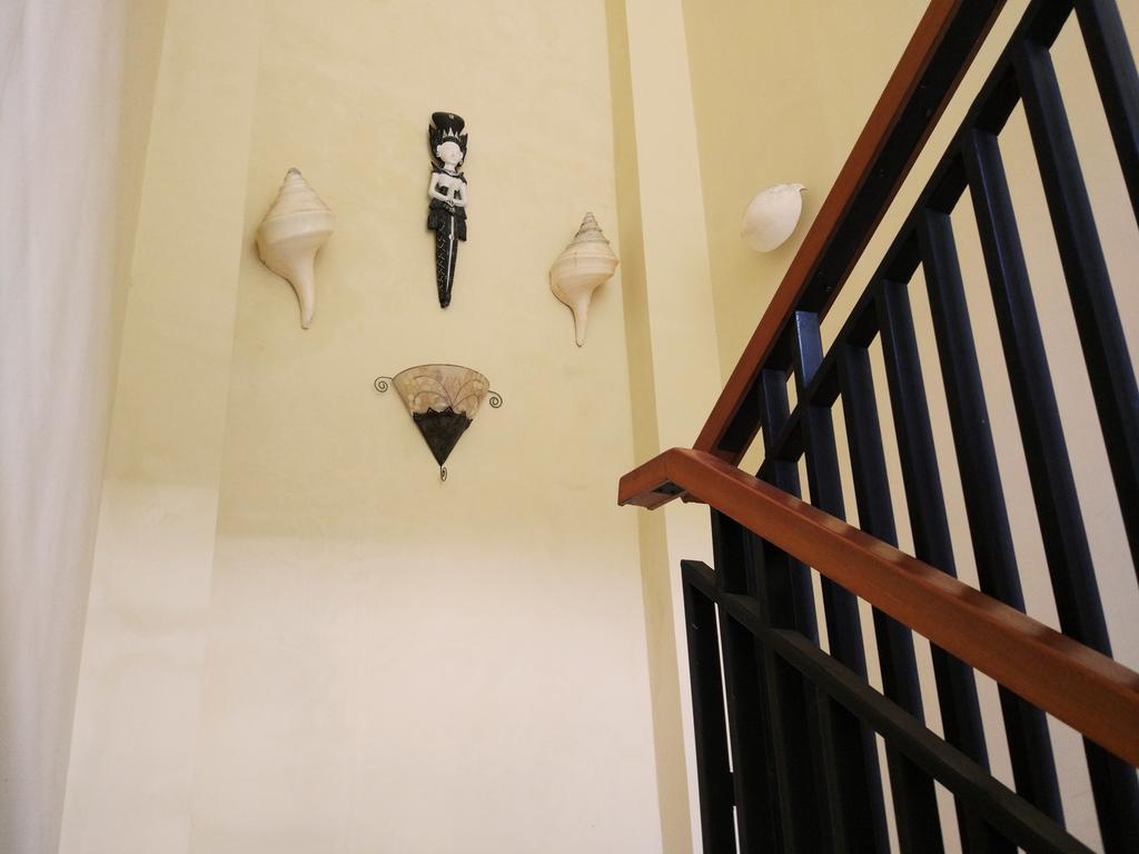 فندق Dee Mansion دنباسار المظهر الخارجي الصورة