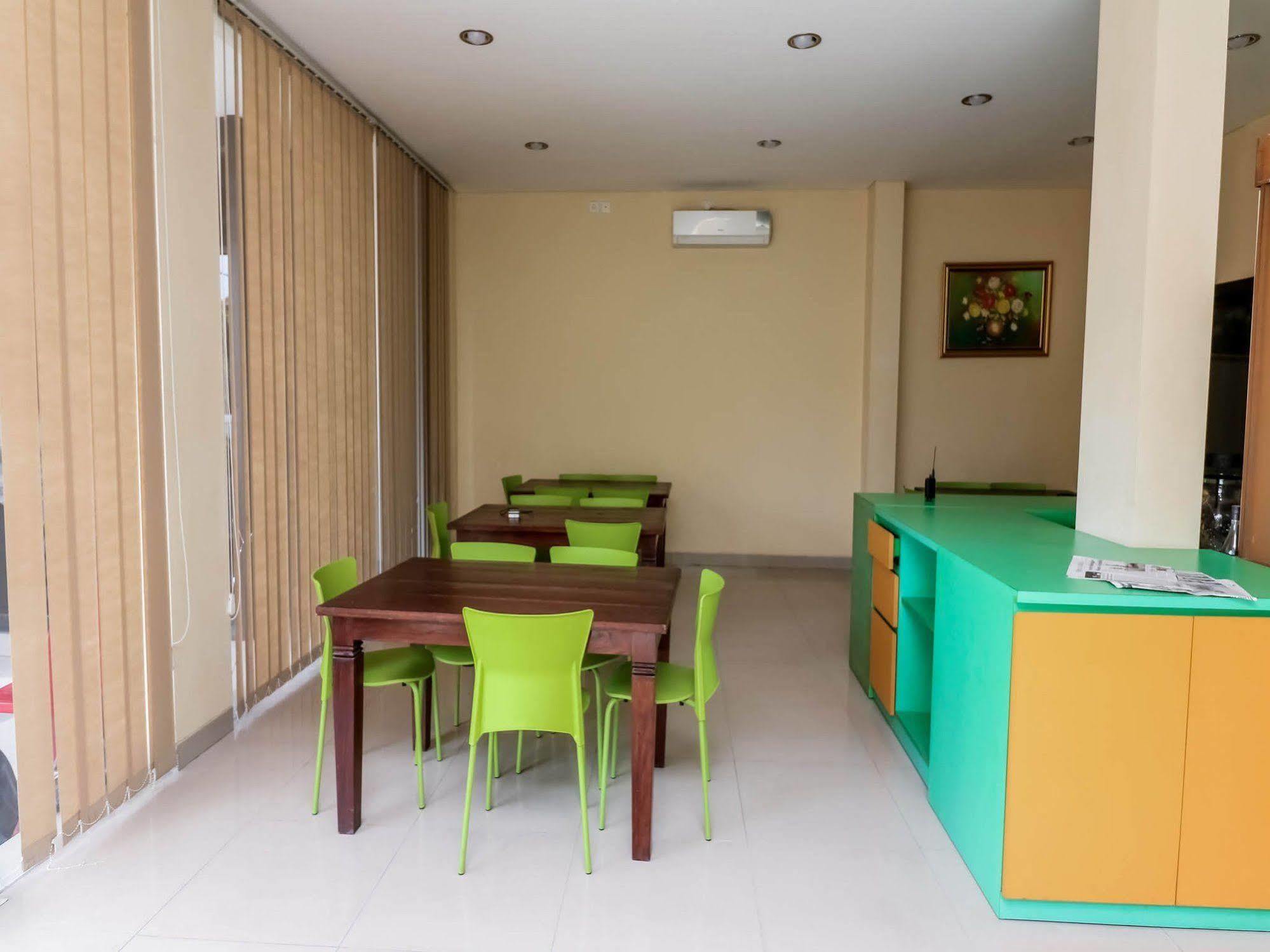 فندق Dee Mansion دنباسار المظهر الخارجي الصورة